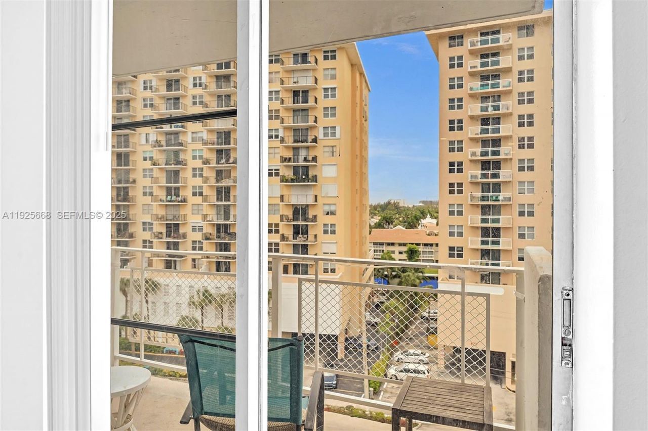 430 Golden Isles Dr, Unit 803, Hallandale Beach, FL 33009 Photo