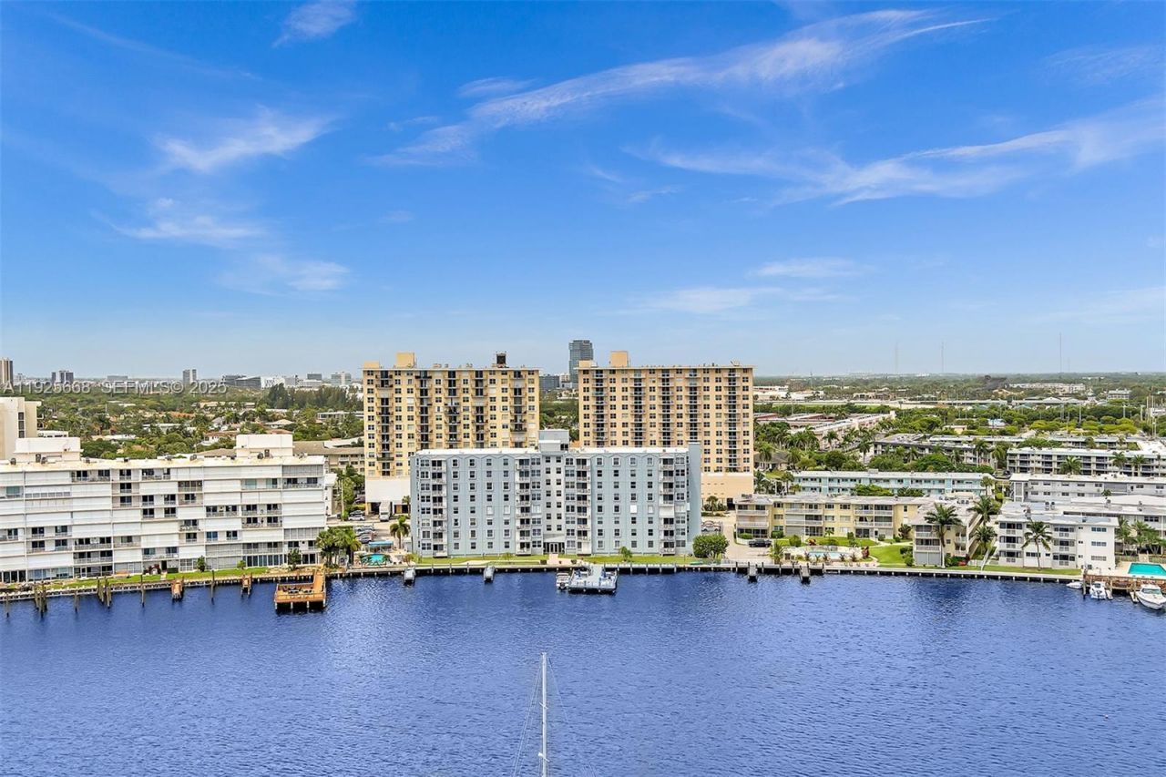 430 Golden Isles Dr, Unit 803, Hallandale Beach, FL 33009 Photo