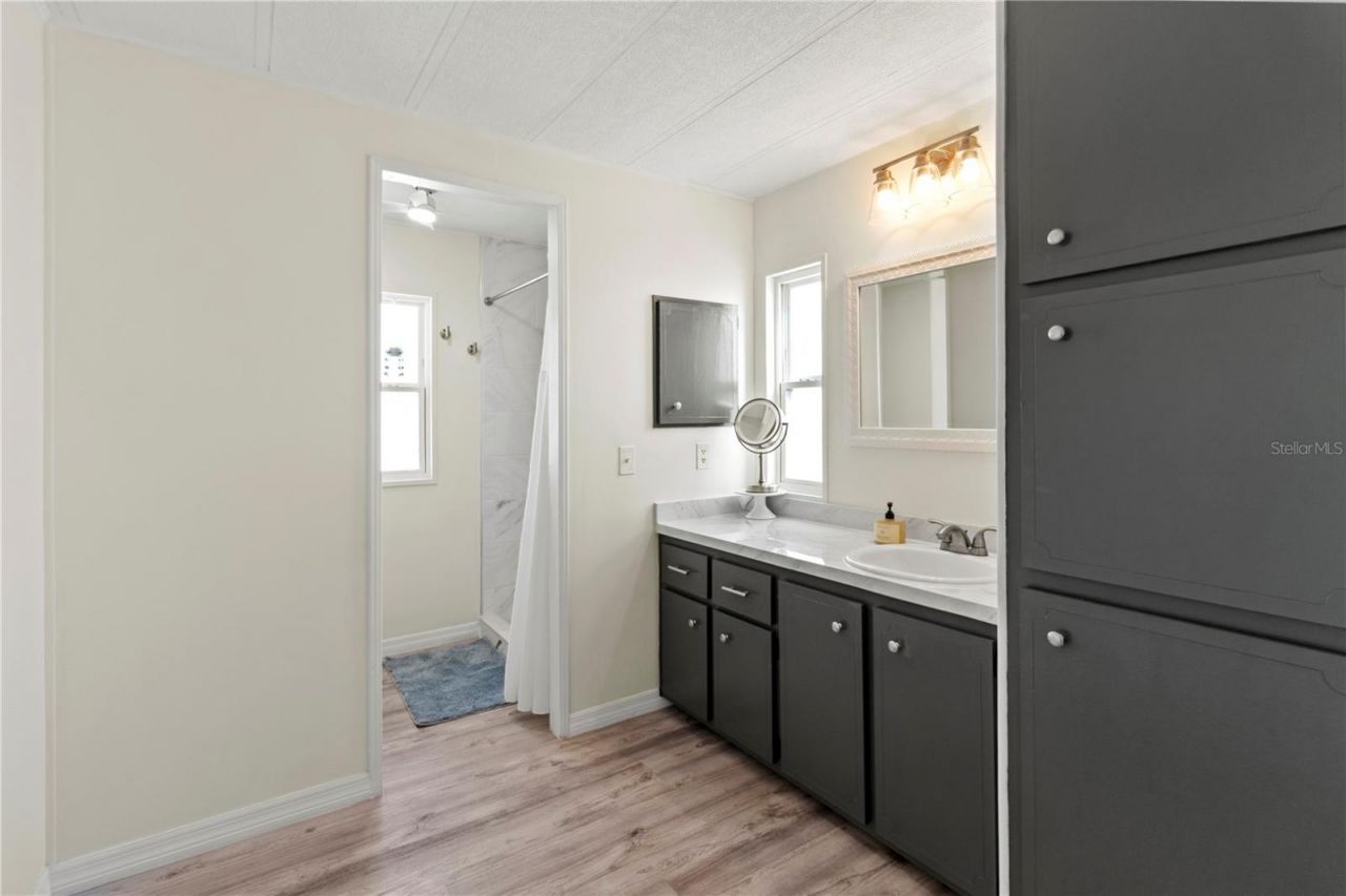 5619 Bayshore Road, Unit 240, Palmetto, FL 34221 Photo