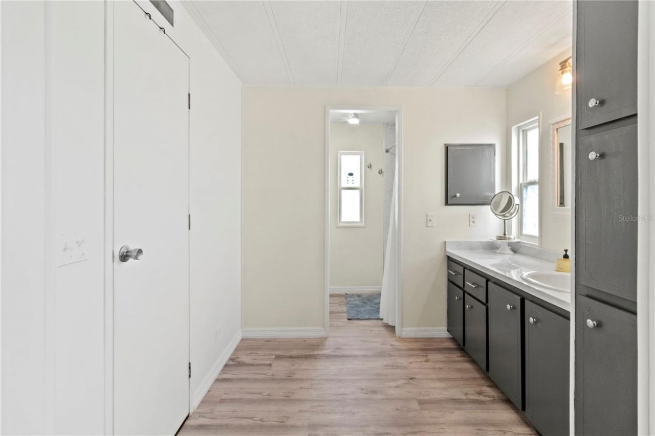 5619 Bayshore Road, Unit 240, Palmetto, FL 34221 Photo