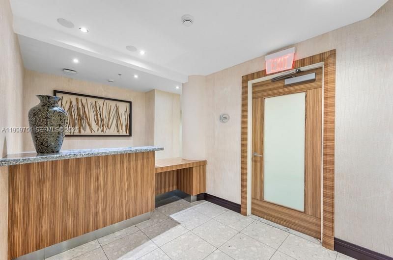 253 NE 2nd St, Unit 219, Miami, FL 33132 Photo