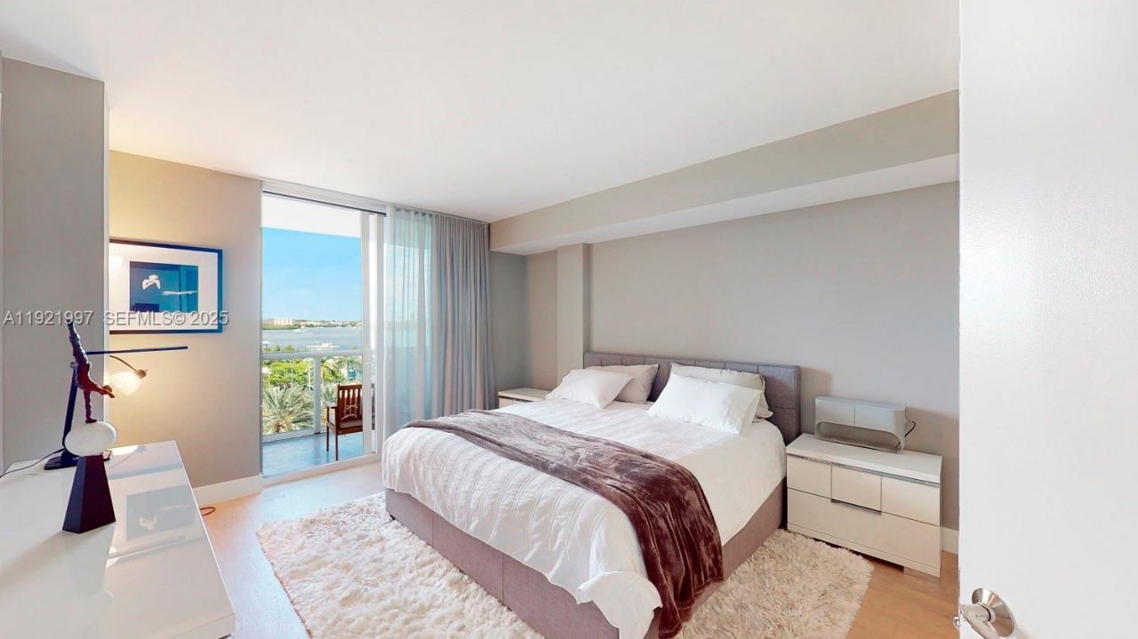 10275 Collins Ave, Unit 724, Bal Harbour, FL 33154 Photo