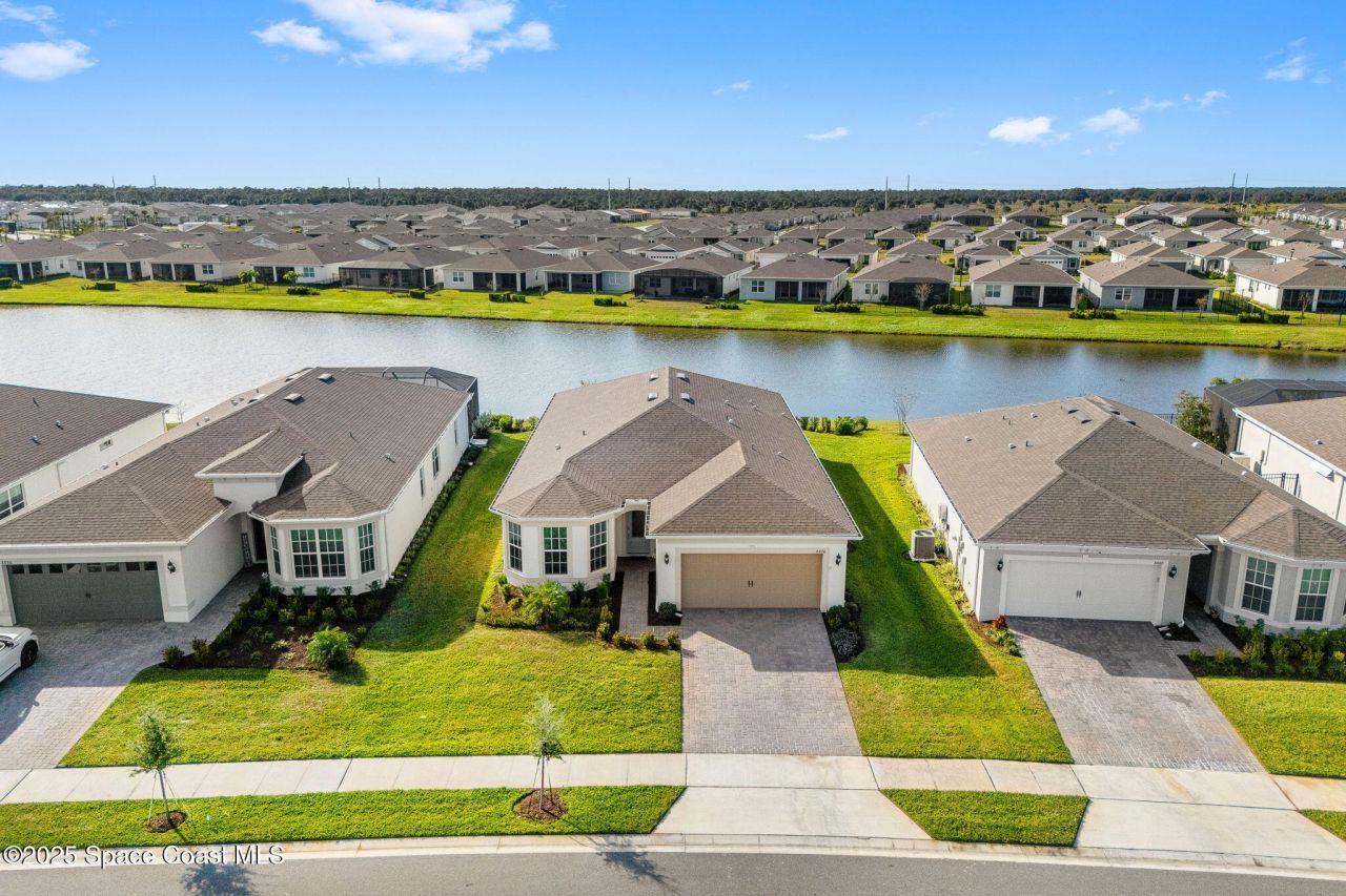 8870 Shoreline Avenue, Melbourne, FL 32940 Photo