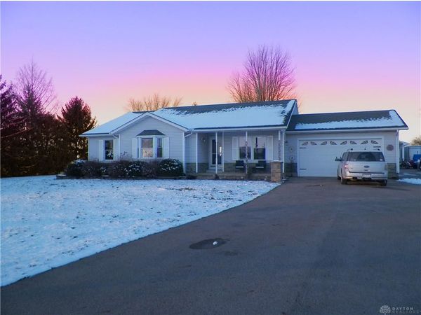 8575 W National, Brookville, OH 45309