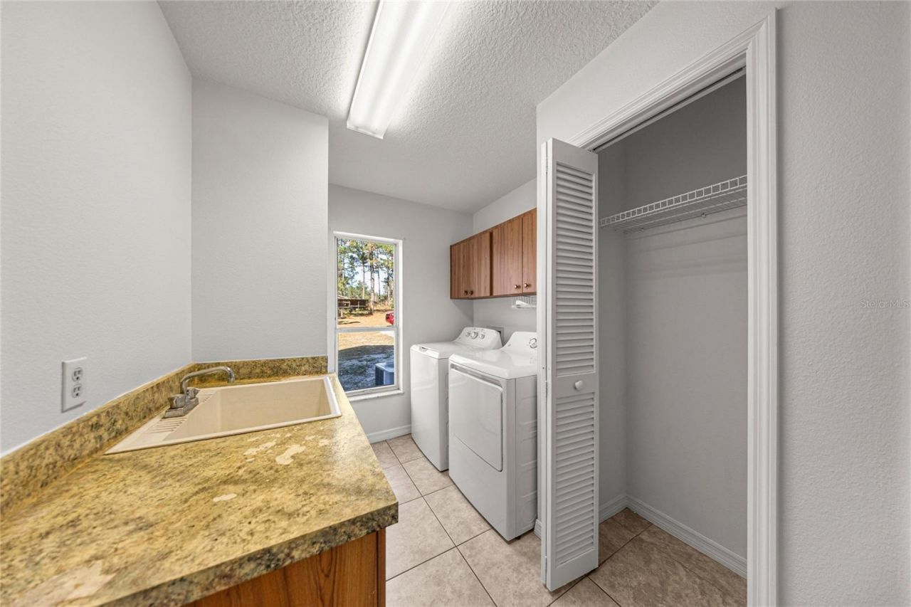 9600 N Holyoak Terrace, Dunnellon, FL 34433 Photo