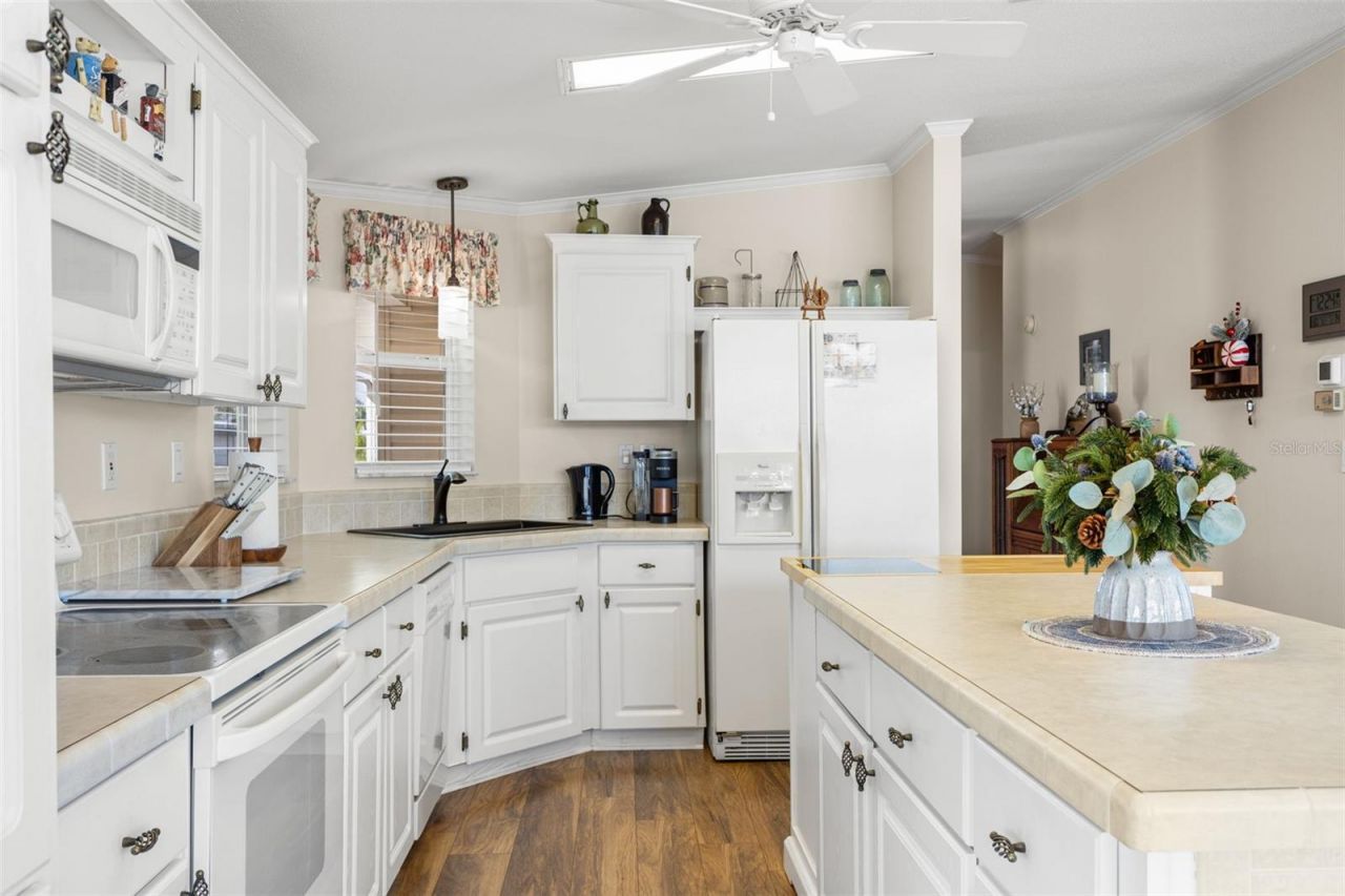 7013 Mount Piney Road Ne, Unit 724, Saint Petersburg, FL 33702 Photo