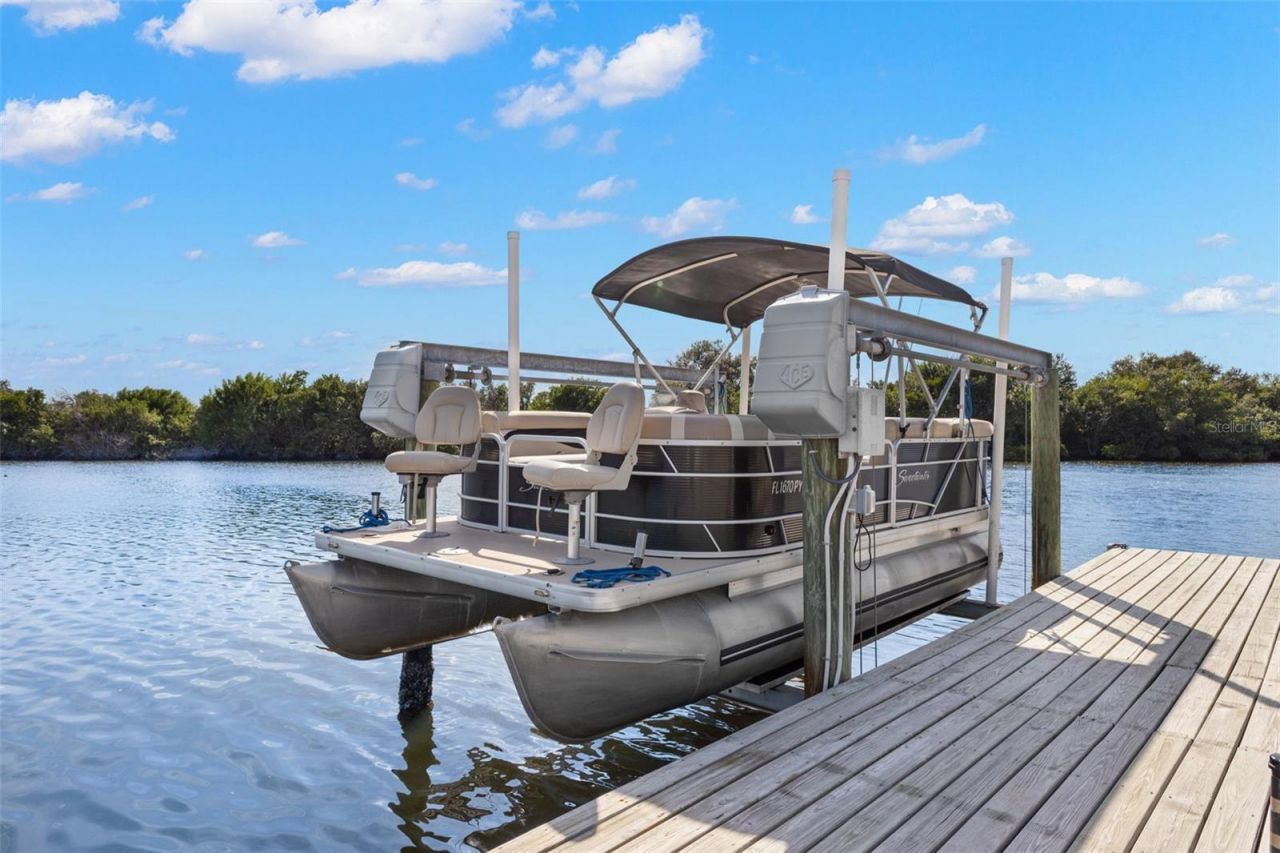 7013 Mount Piney Road Ne, Unit 724, Saint Petersburg, FL 33702 Photo