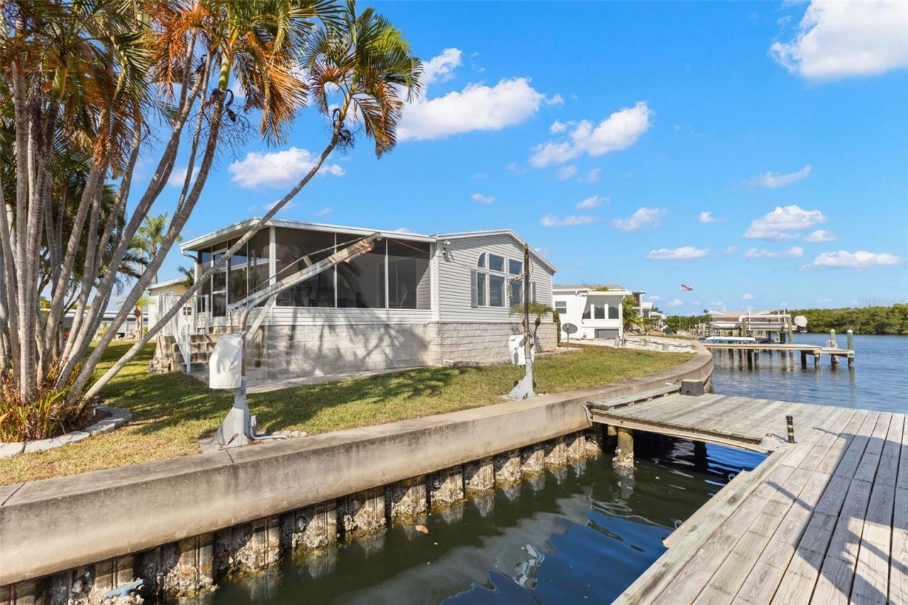 7013 Mount Piney Road Ne, Unit 724, Saint Petersburg, FL 33702 Photo