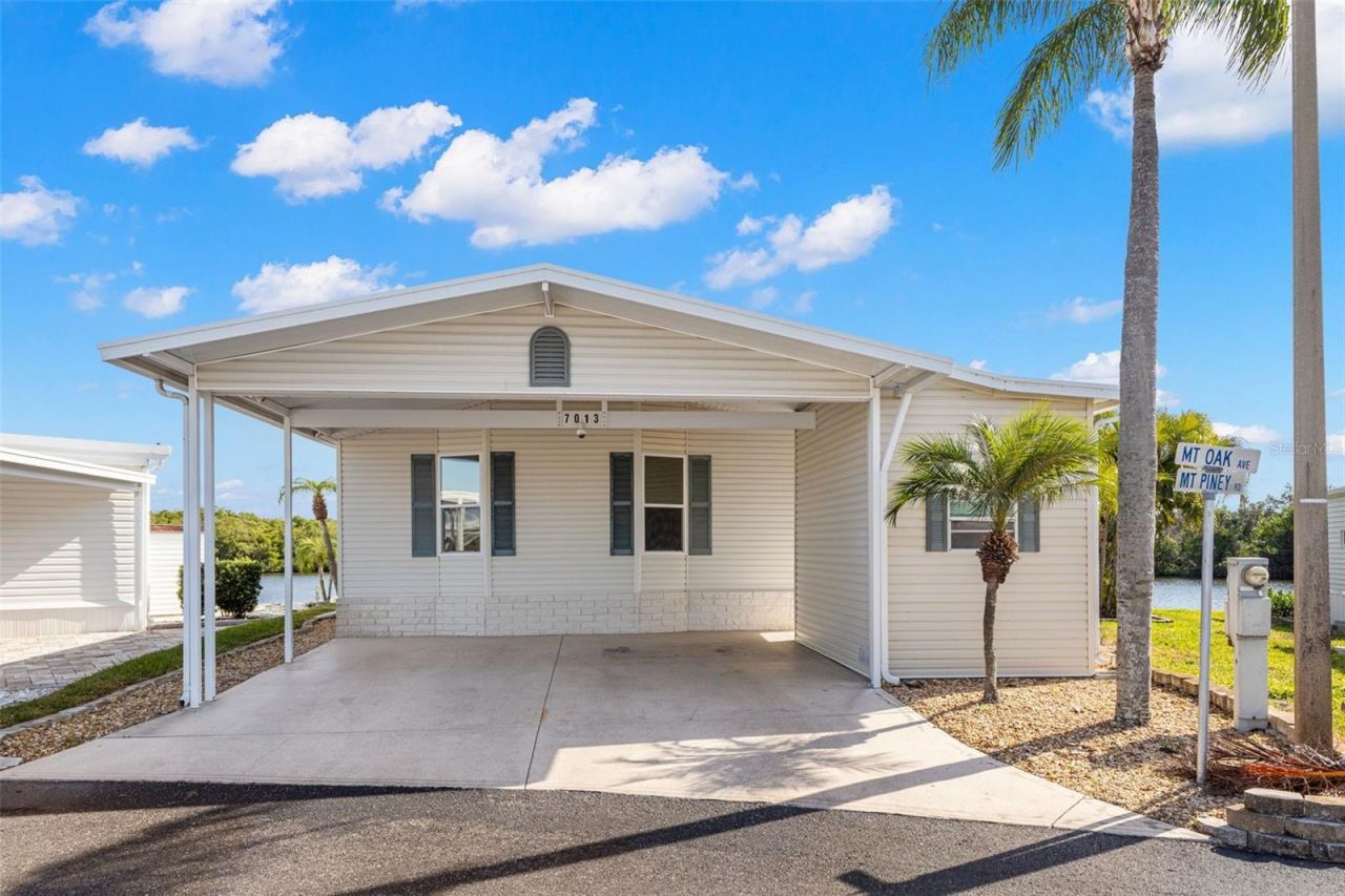 7013 Mount Piney Road Ne, Unit 724, Saint Petersburg, FL 33702 Photo