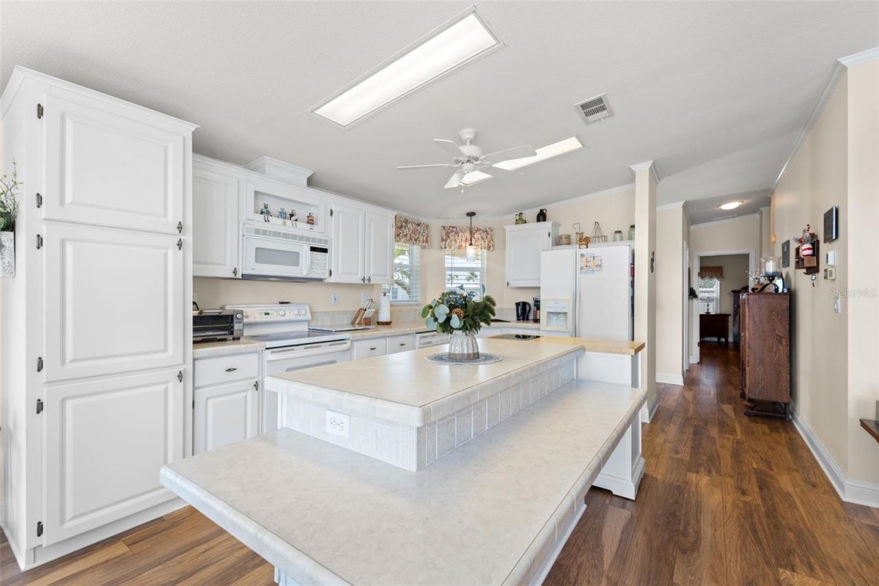 7013 Mount Piney Road Ne, Unit 724, Saint Petersburg, FL 33702 Photo