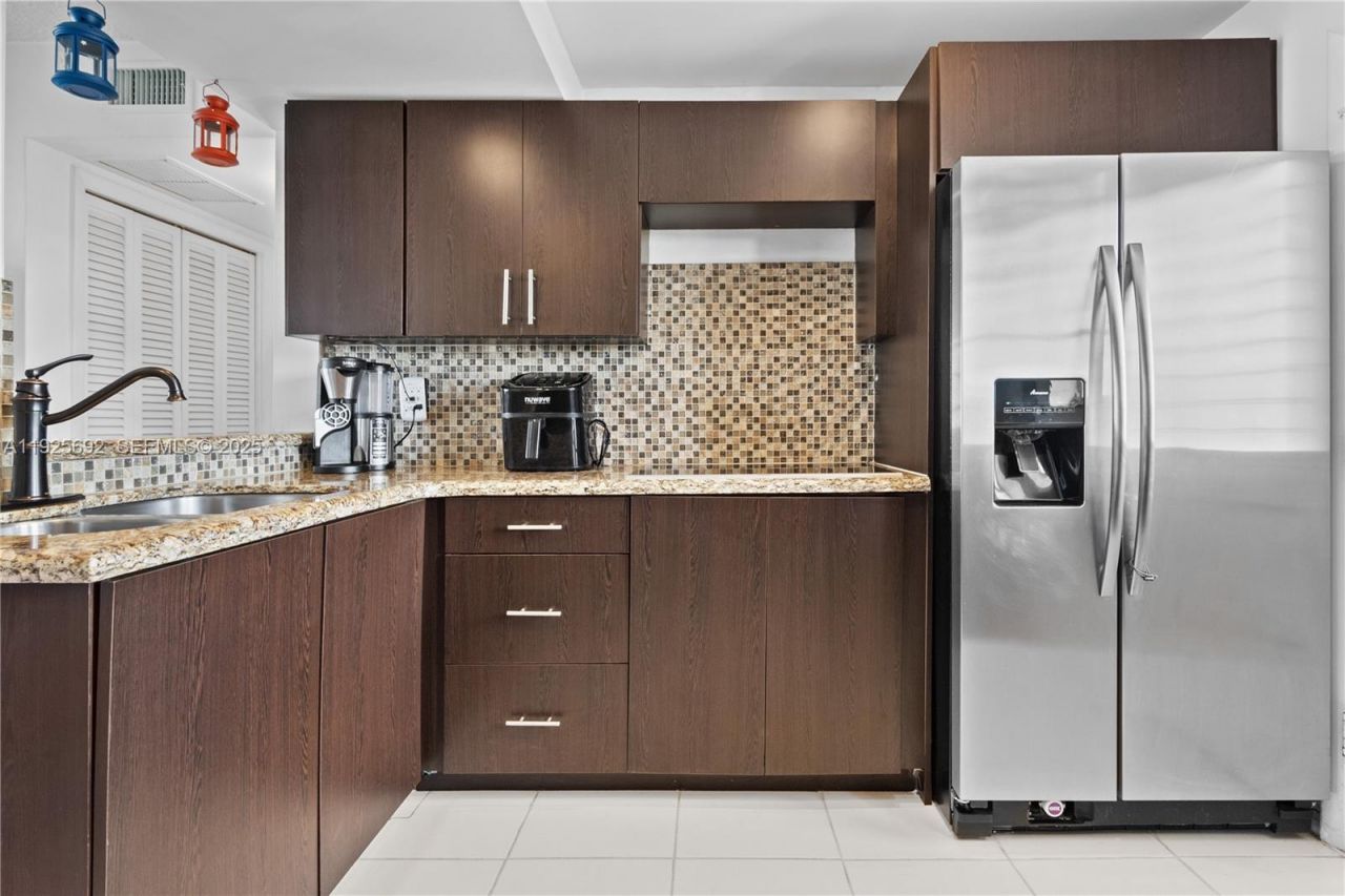 2999 Point East Dr, Unit C-502, Aventura, FL 33160 Photo