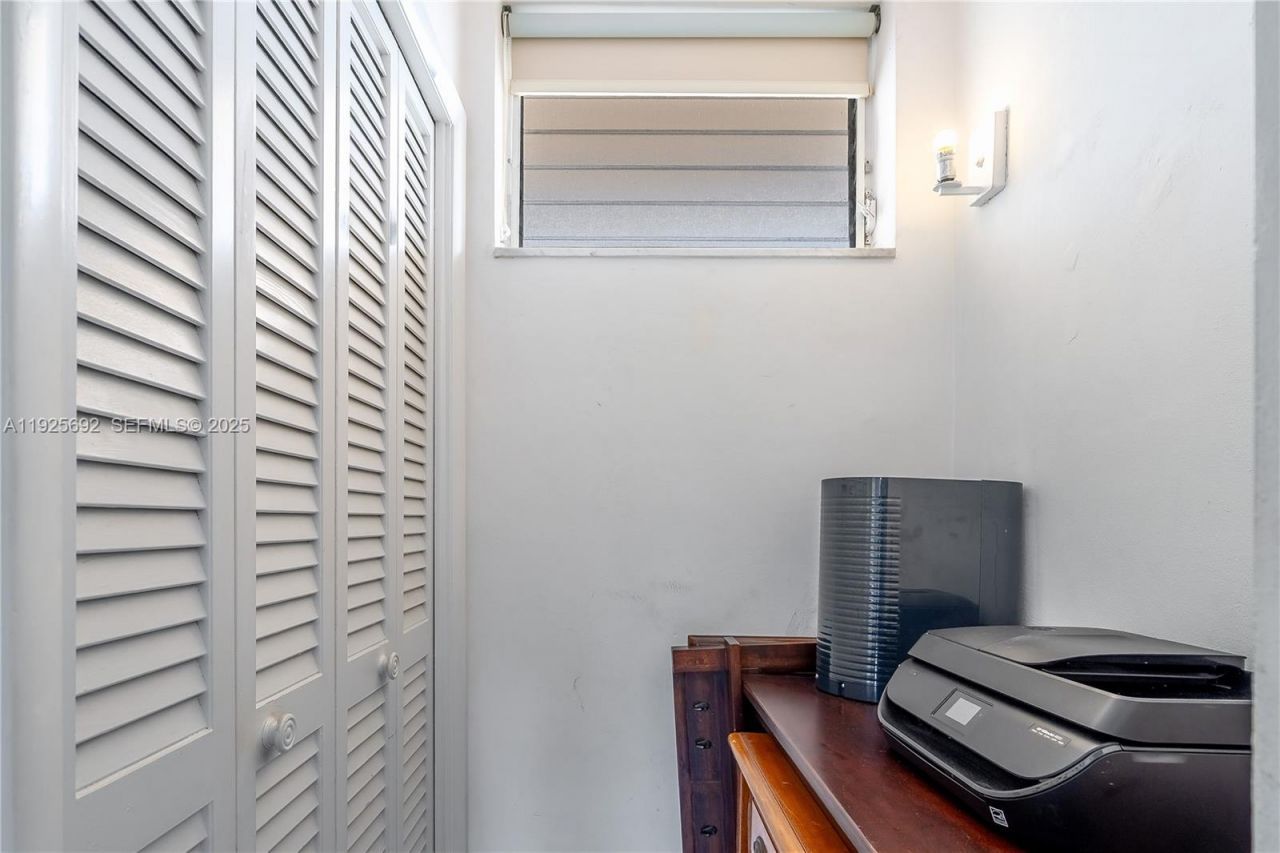 2999 Point East Dr, Unit C-502, Aventura, FL 33160 Photo