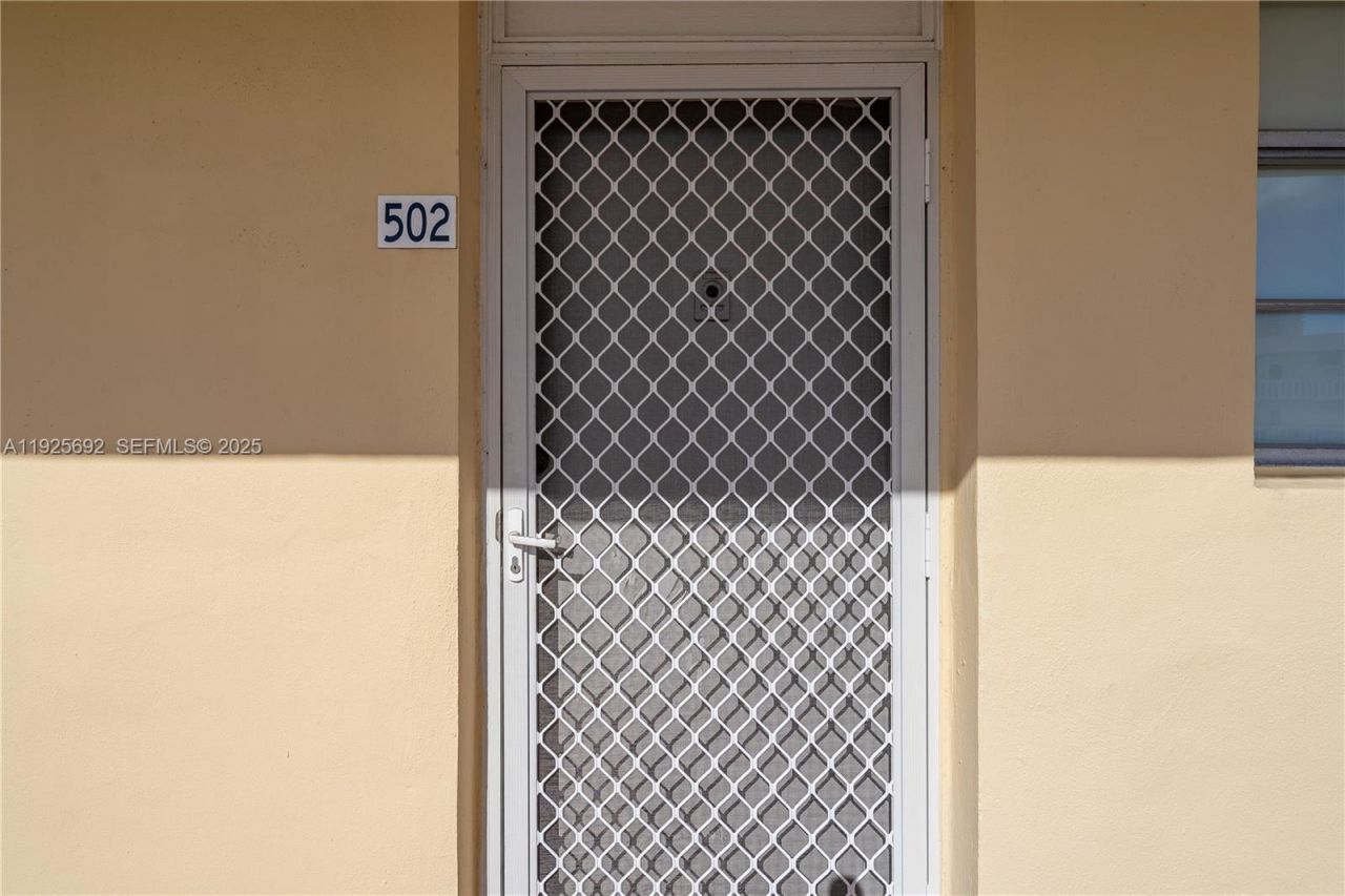 2999 Point East Dr, Unit C-502, Aventura, FL 33160 Photo