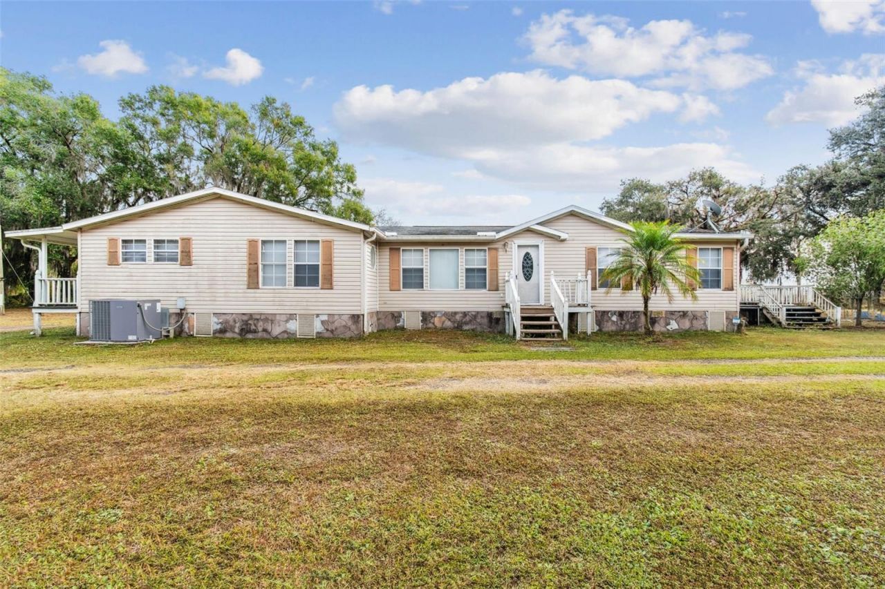 1814 Wise Road, Zephyrhills, FL 33540 Photo