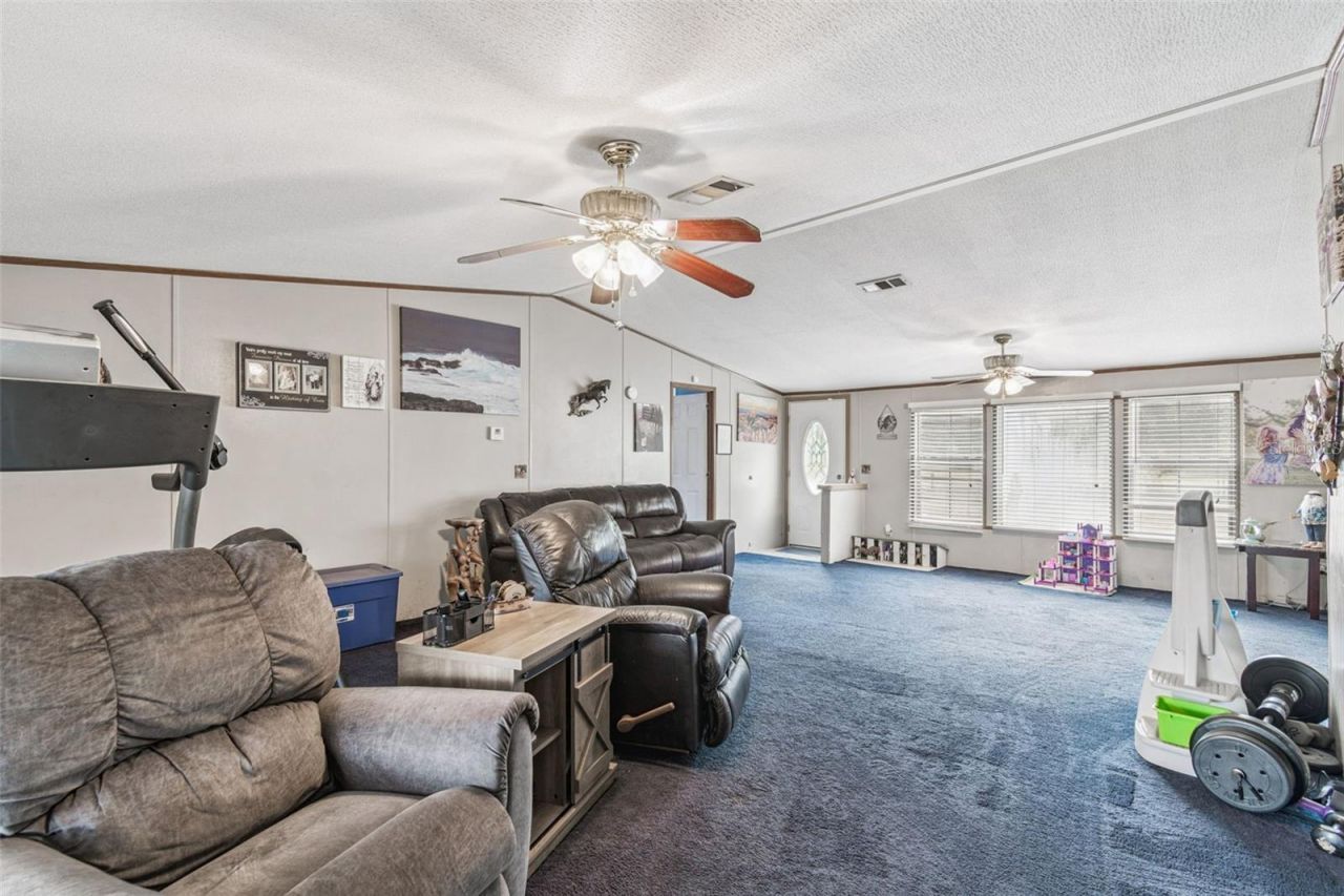 1814 Wise Road, Zephyrhills, FL 33540 Photo