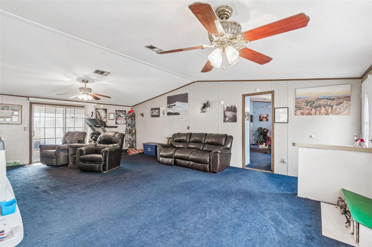 1814 Wise Road, Zephyrhills, FL 33540 Photo