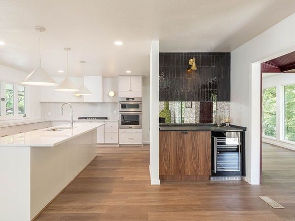 884 N Shrewsbury Lane, Fayetteville, AR 72701