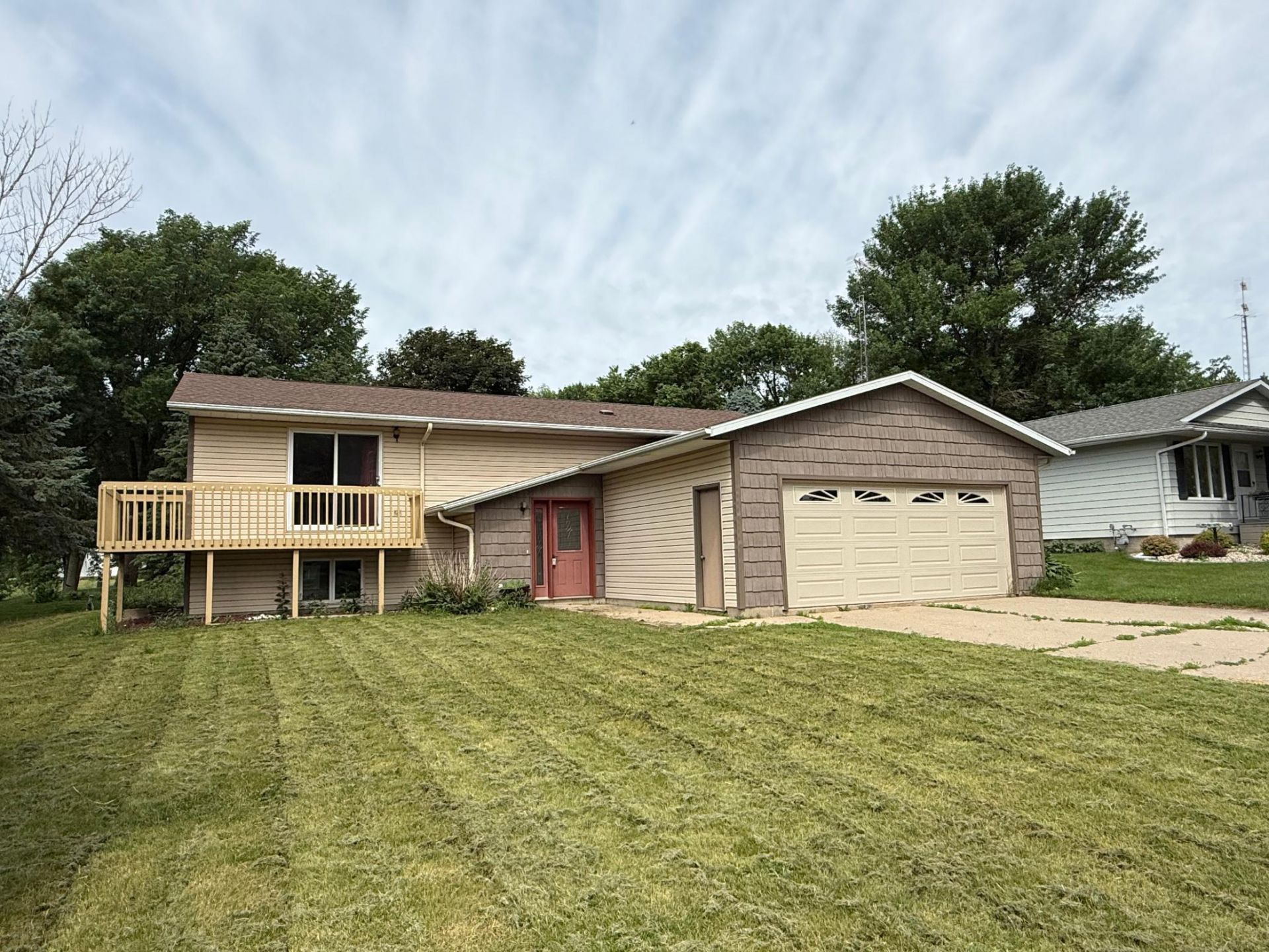 225 S 7th Avenue E, Truman, MN 56088
