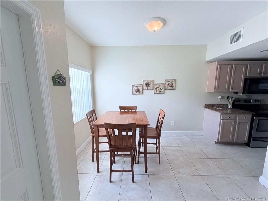 4210 Gator Trace Avenue, Unit B, Fort Pierce, FL 34982 Photo