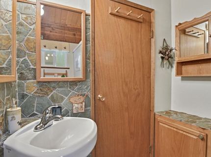7112 10th Ave, Tahoma, CA 96142 Photo
