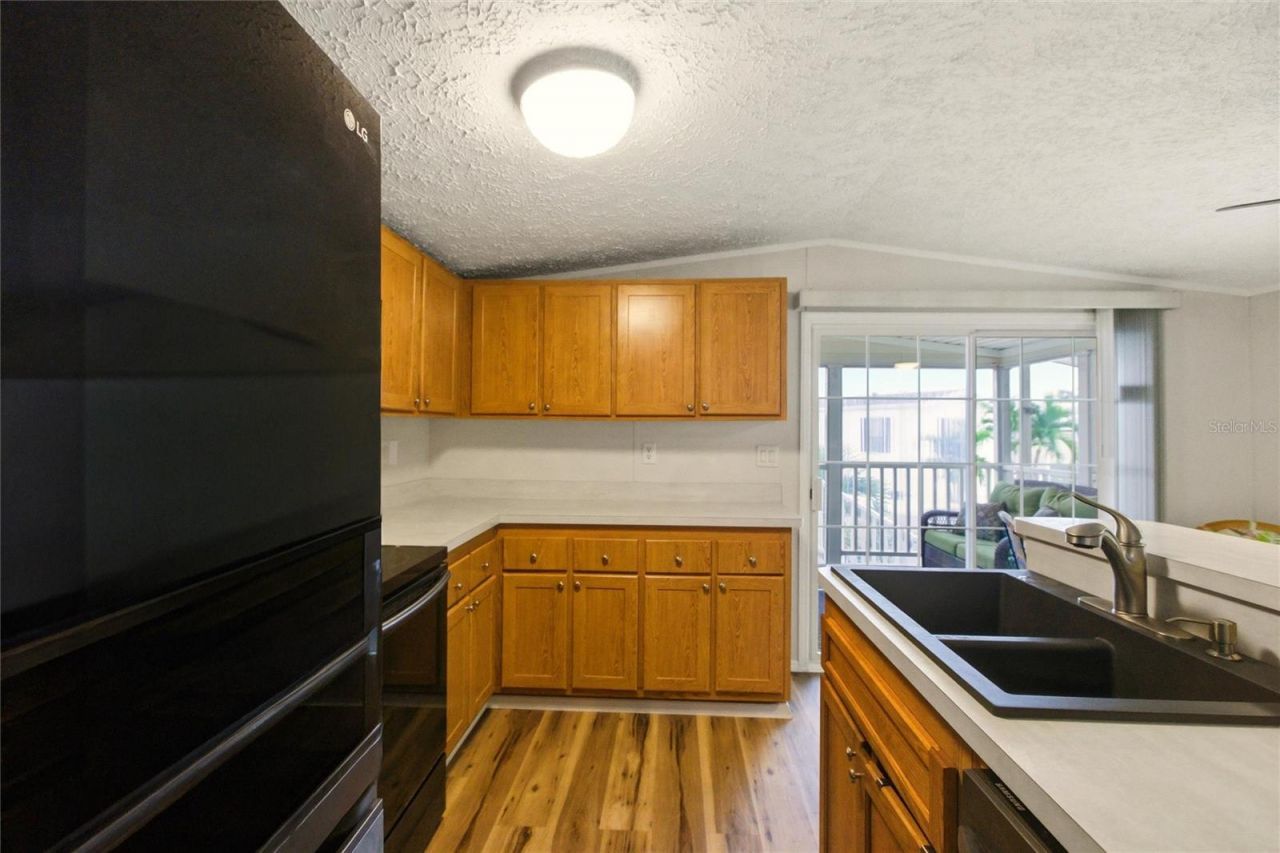 6400 Taylor Road N, Unit B15, Punta Gorda, FL 33950 Photo