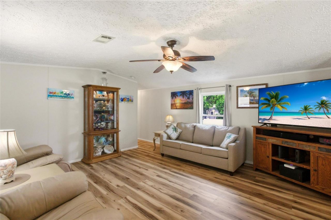 6400 Taylor Road N, Unit B15, Punta Gorda, FL 33950 Photo