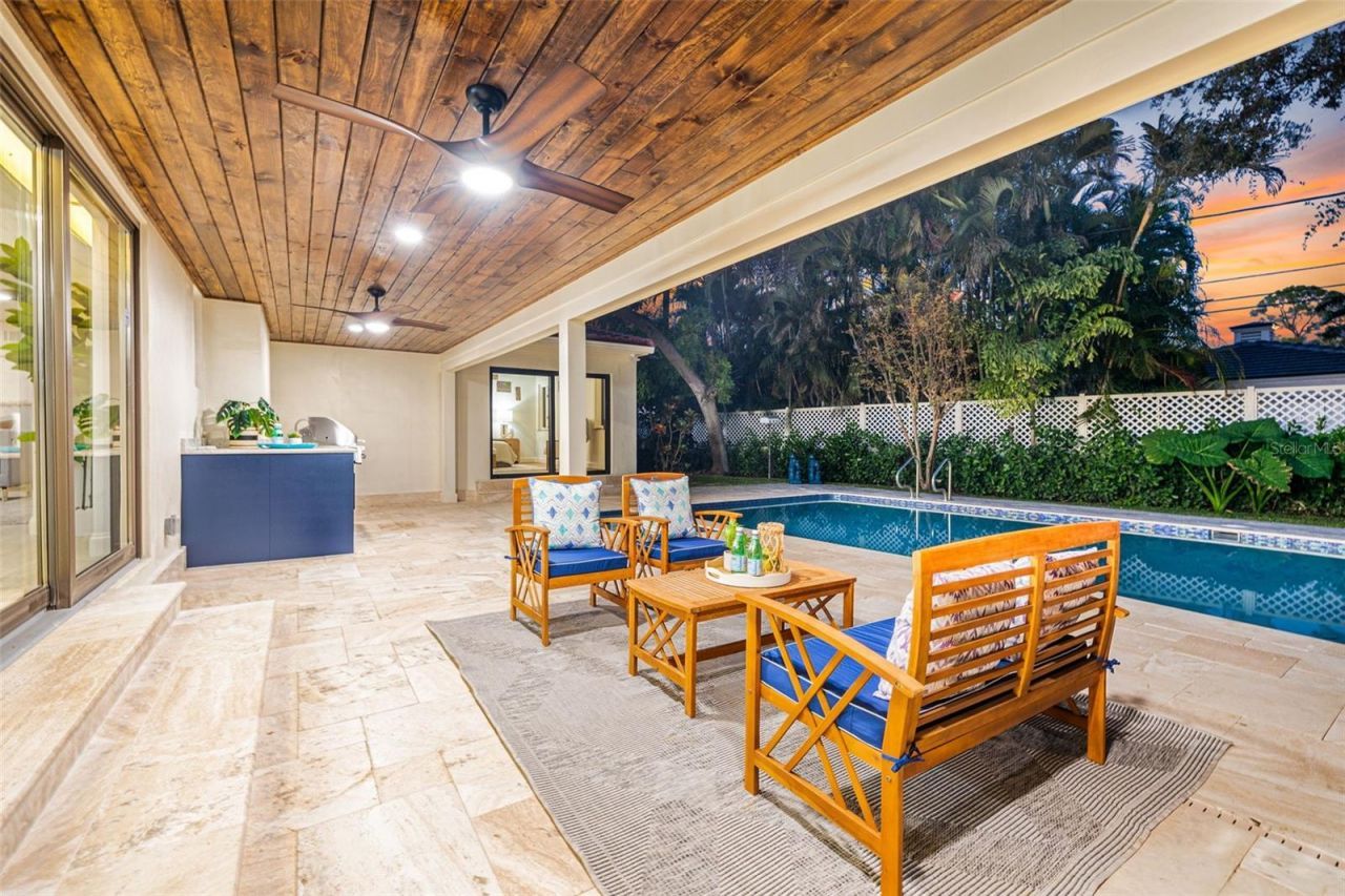 1222 Brightwaters Boulevard Ne, Saint Petersburg, FL 33704 Photo