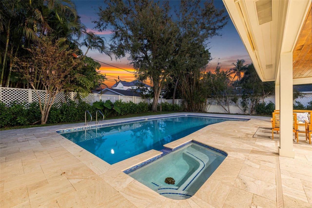 1222 Brightwaters Boulevard Ne, Saint Petersburg, FL 33704 Photo