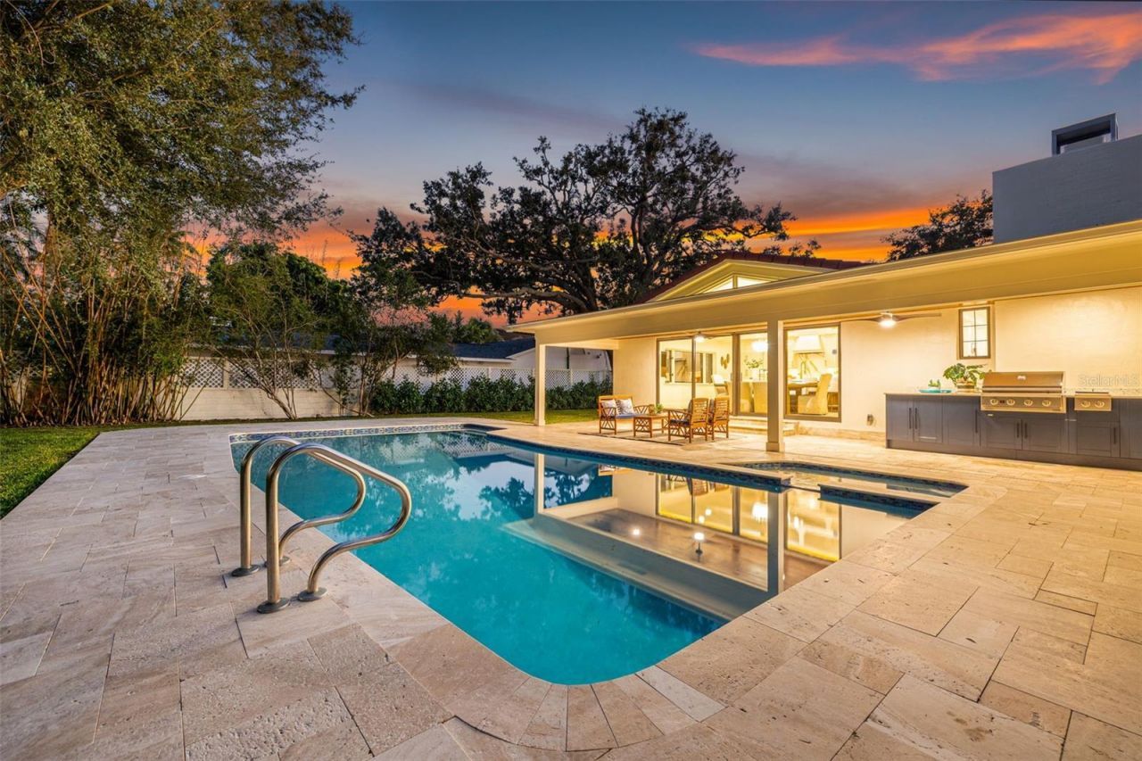 1222 Brightwaters Boulevard Ne, Saint Petersburg, FL 33704 Photo