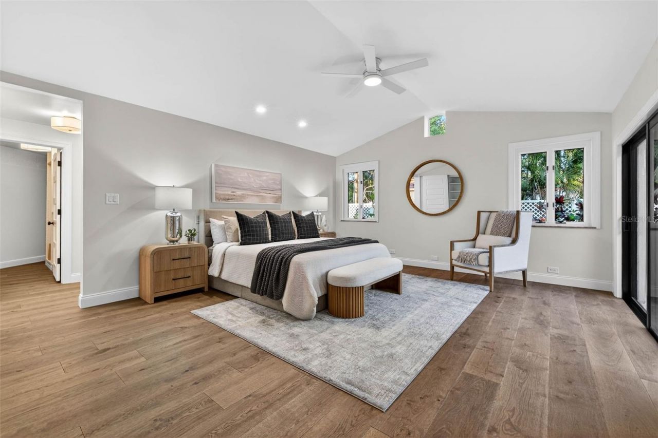 1222 Brightwaters Boulevard Ne, Saint Petersburg, FL 33704 Photo