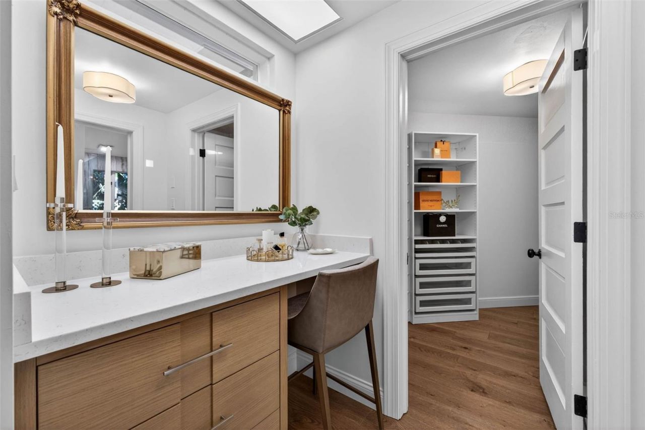 1222 Brightwaters Boulevard Ne, Saint Petersburg, FL 33704 Photo