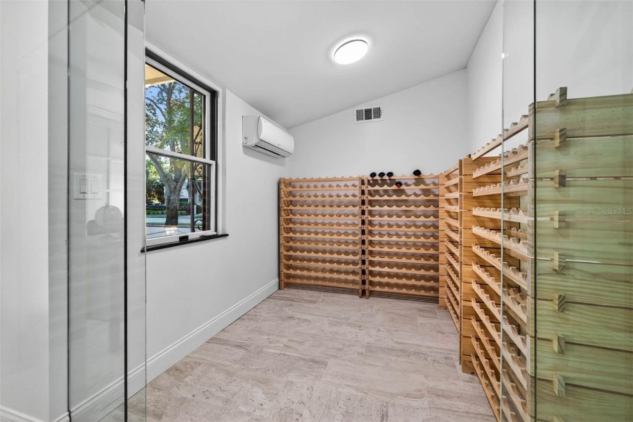 1222 Brightwaters Boulevard Ne, Saint Petersburg, FL 33704 Photo