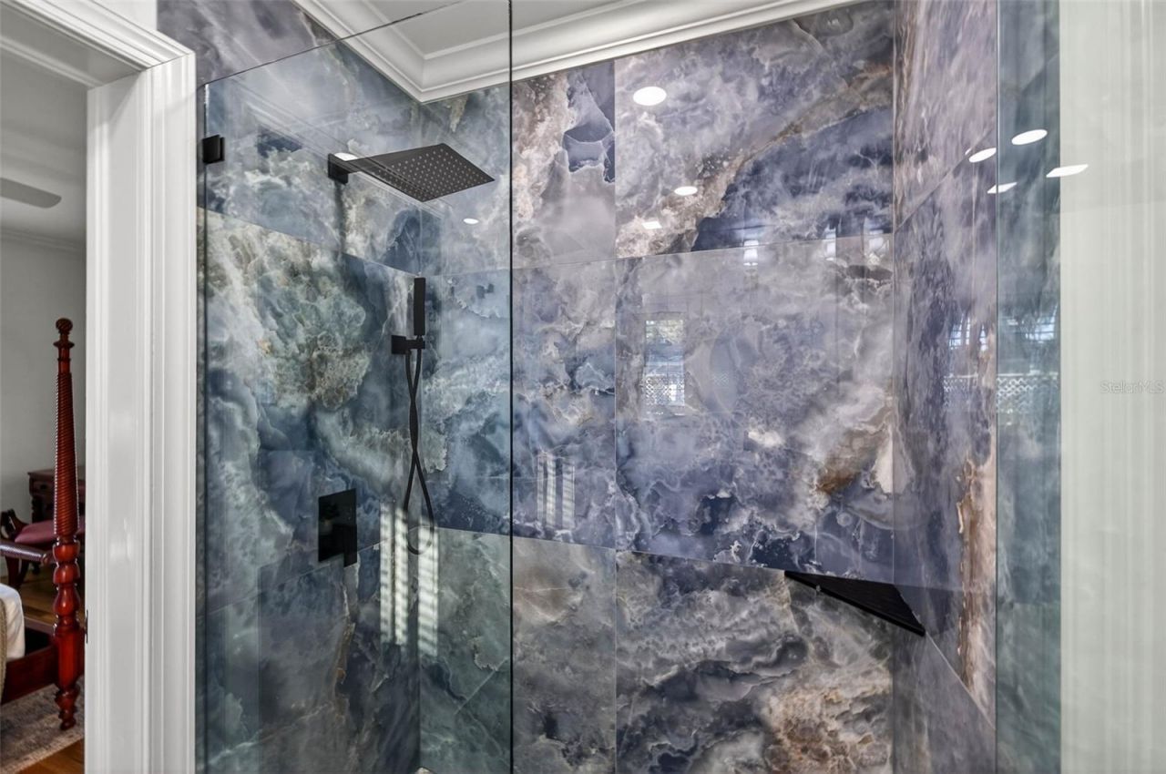 1222 Brightwaters Boulevard Ne, Saint Petersburg, FL 33704 Photo