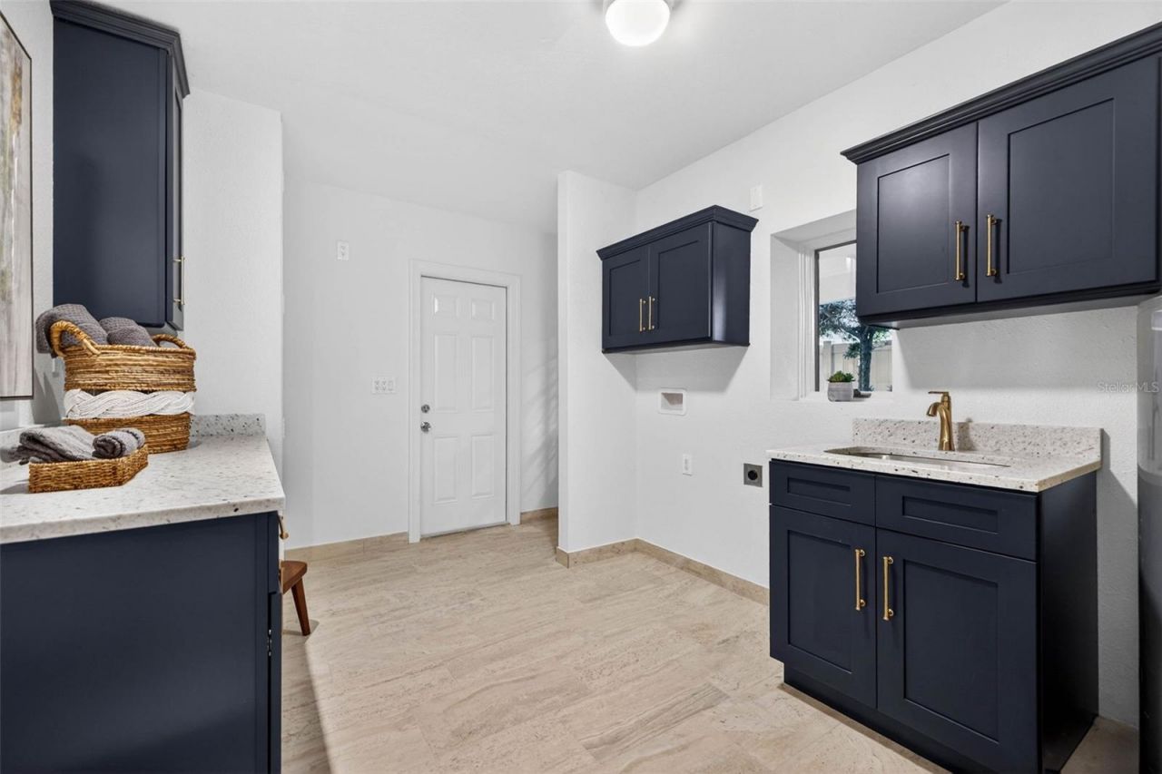 1222 Brightwaters Boulevard Ne, Saint Petersburg, FL 33704 Photo