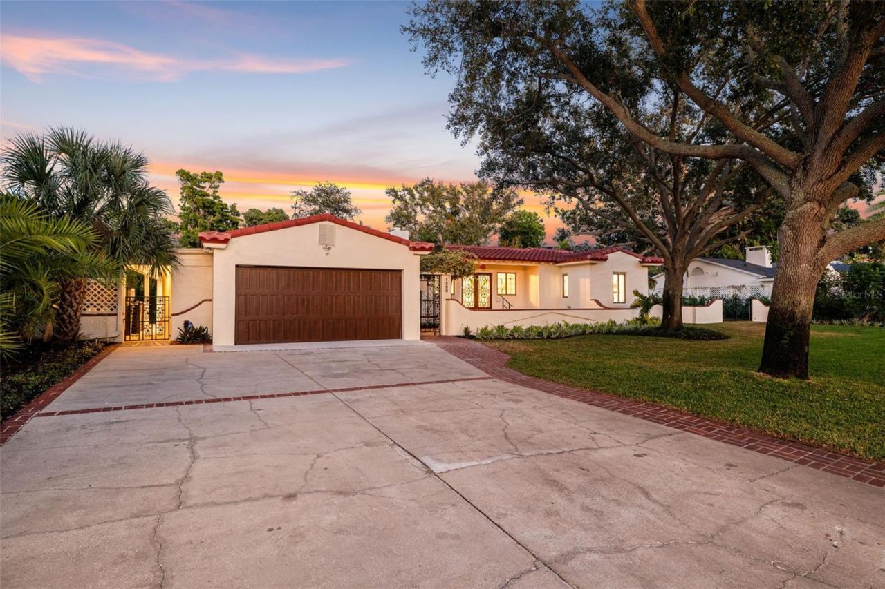 1222 Brightwaters Boulevard Ne, Saint Petersburg, FL 33704 Photo