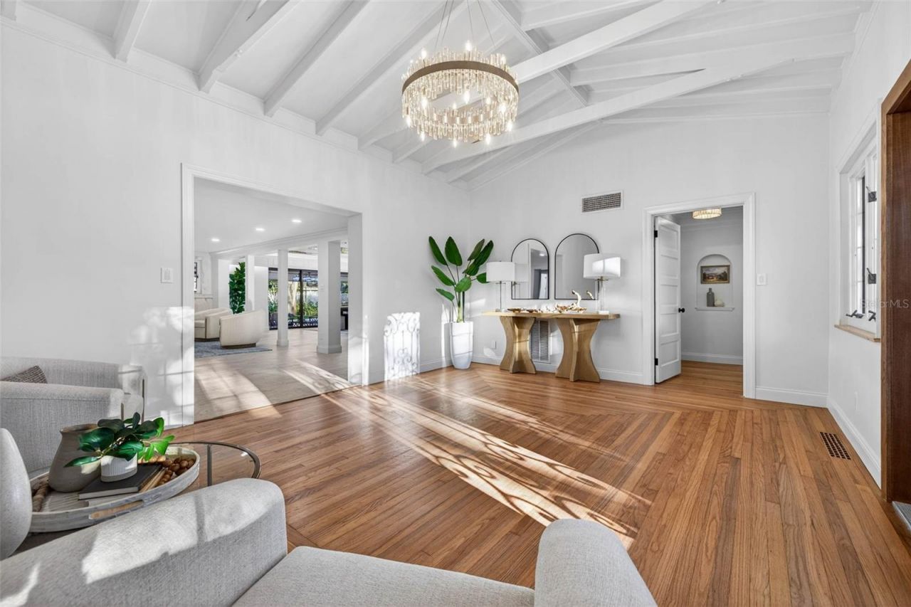 1222 Brightwaters Boulevard Ne, Saint Petersburg, FL 33704 Photo