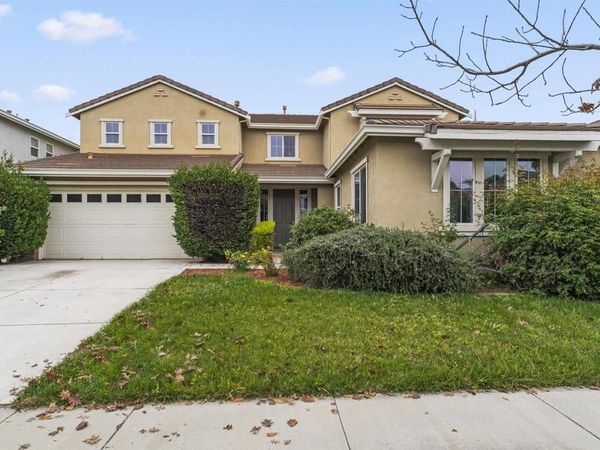 204 Daylily Ln, Patterson, CA 95363