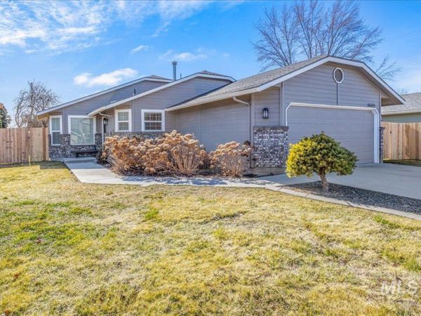 10605 W Goldenrod Ave, Boise, ID 83713