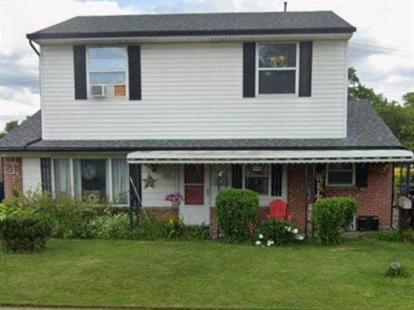 8204 Flamingo Street, Westland, MI 48185