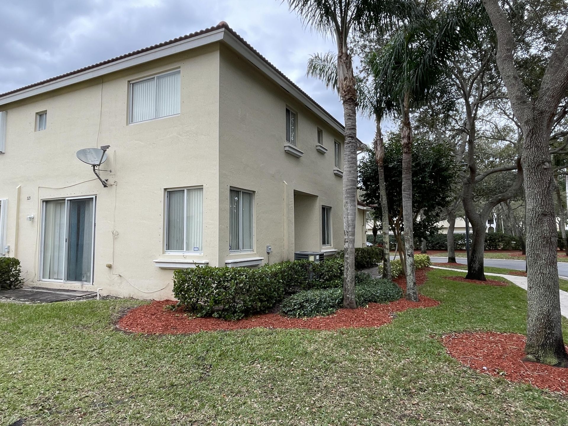 3121 N Evergreen Circle, Boynton Beach, FL 33426 Photo