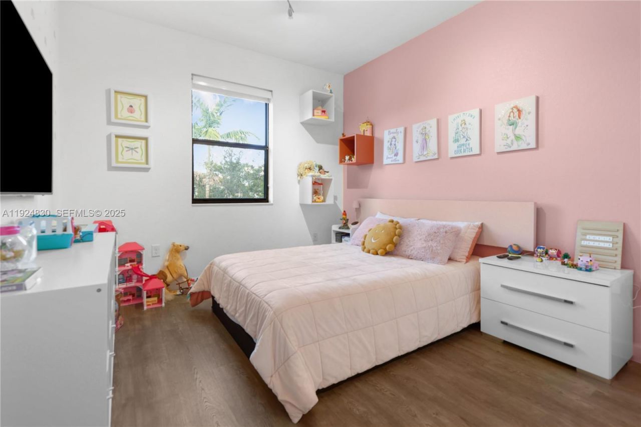 3337 W 91st Ter, Hialeah, FL 33018 Photo