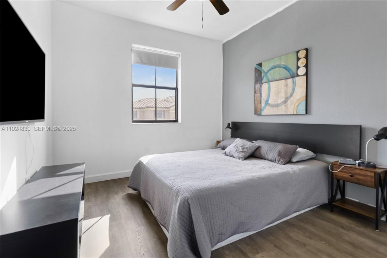 3337 W 91st Ter, Hialeah, FL 33018 Photo