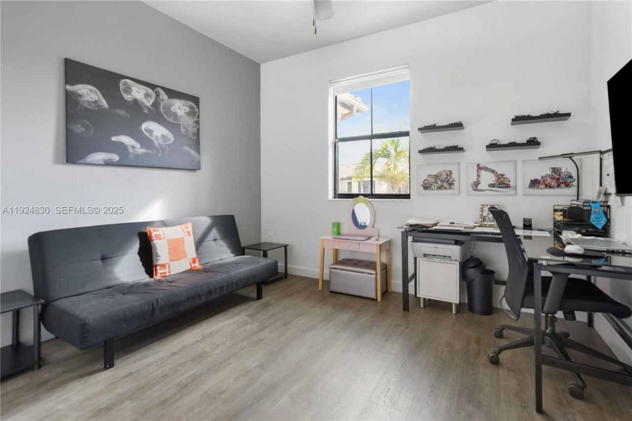 3337 W 91st Ter, Hialeah, FL 33018 Photo