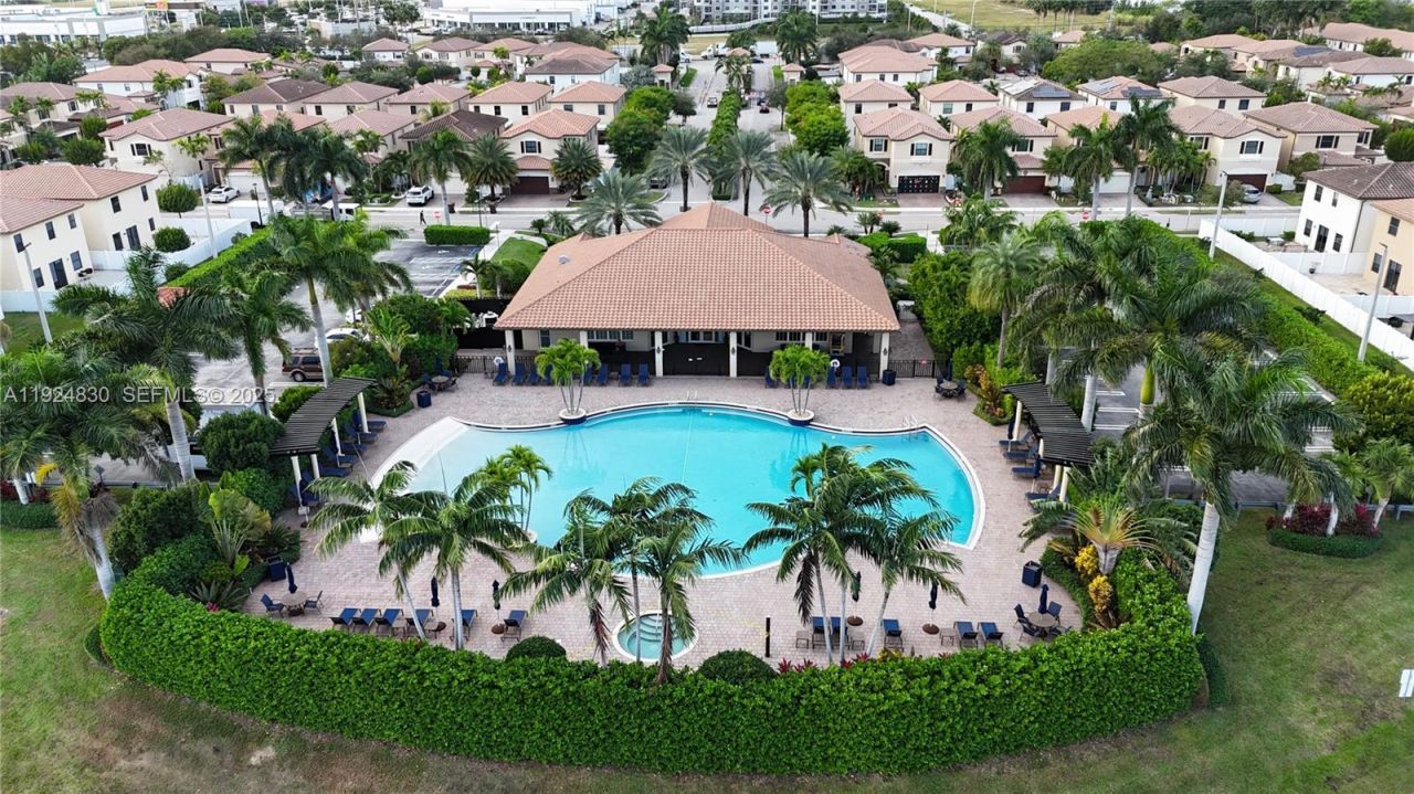 3337 W 91st Ter, Hialeah, FL 33018 Photo