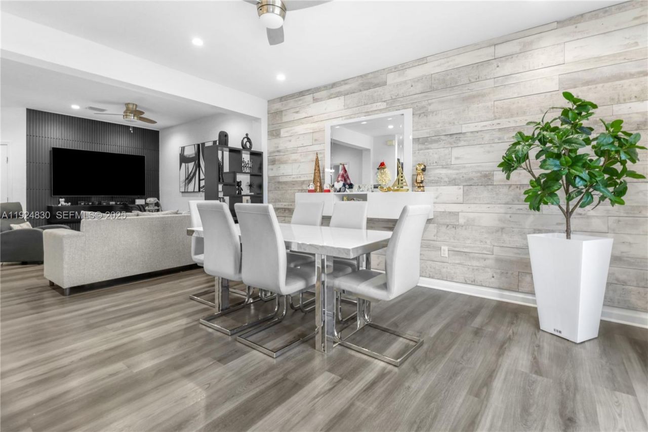 3337 W 91st Ter, Hialeah, FL 33018 Photo