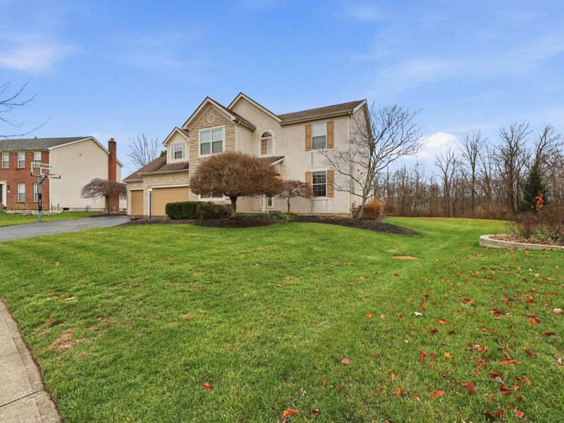 2614 Jefferson Estates Court, Blacklick, OH 43004 Photo 2