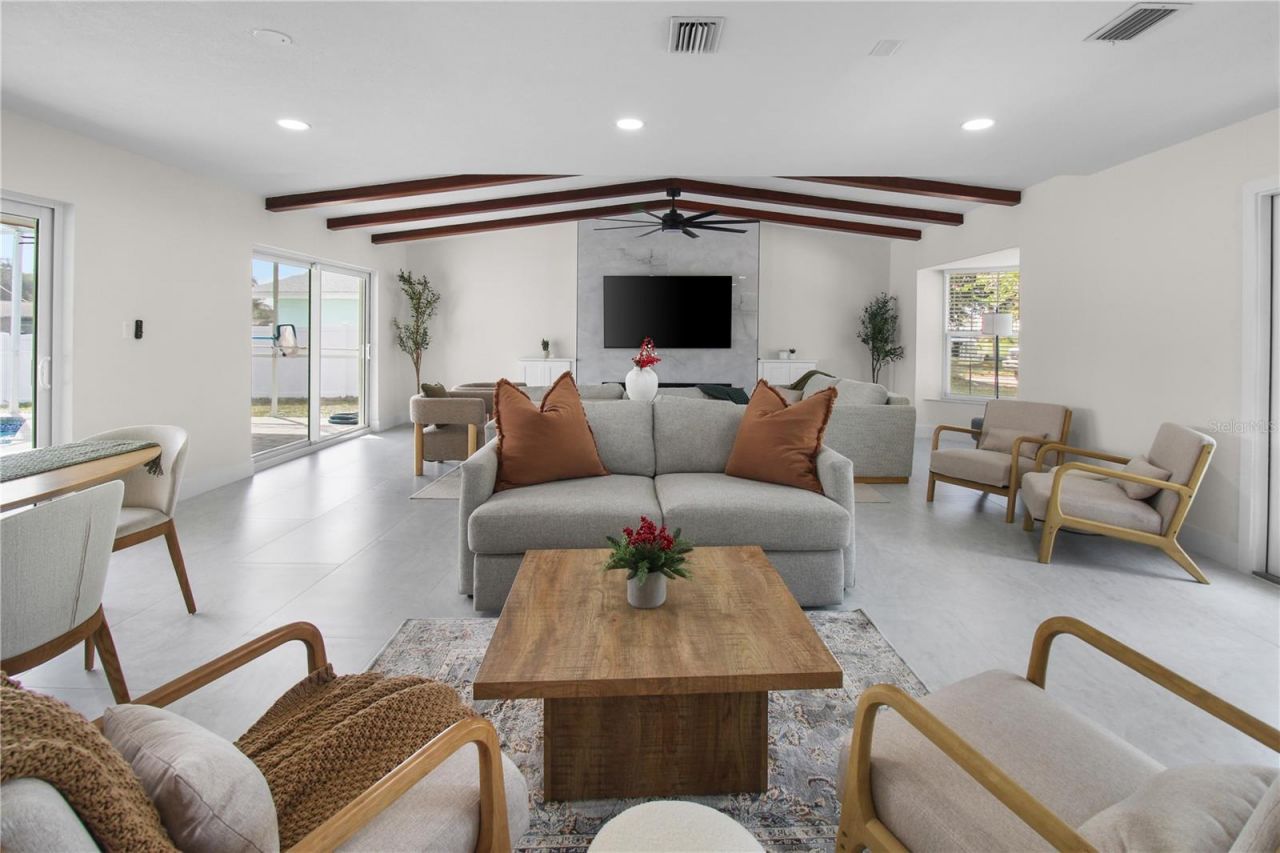 1575 Brookside Boulevard, Largo, FL 33770 Photo