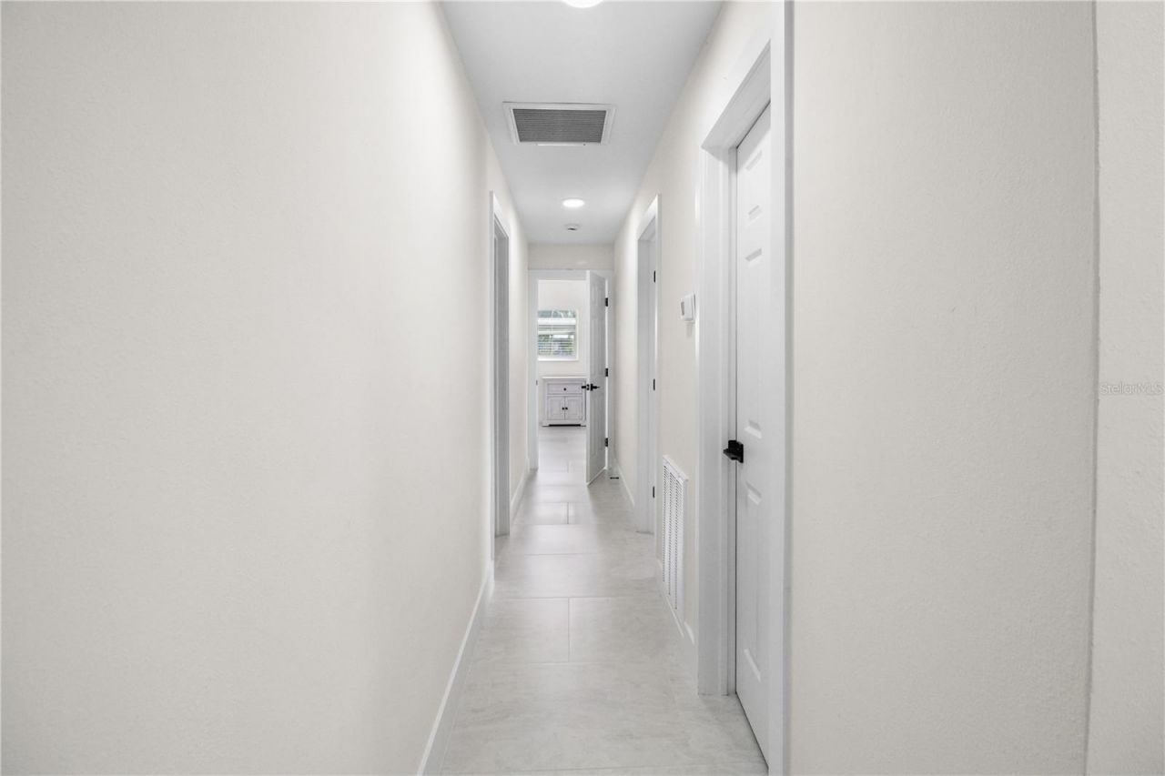 1575 Brookside Boulevard, Largo, FL 33770 Photo