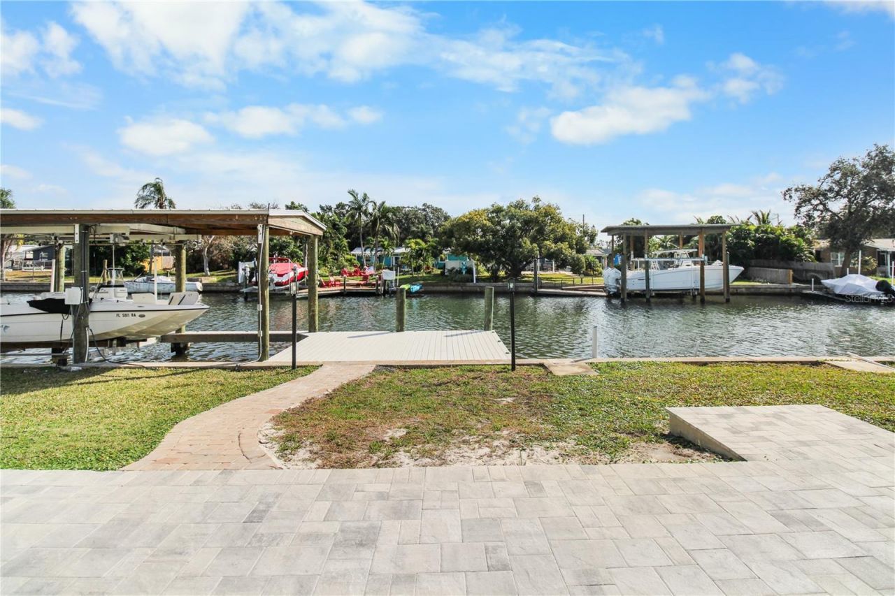 1575 Brookside Boulevard, Largo, FL 33770 Photo