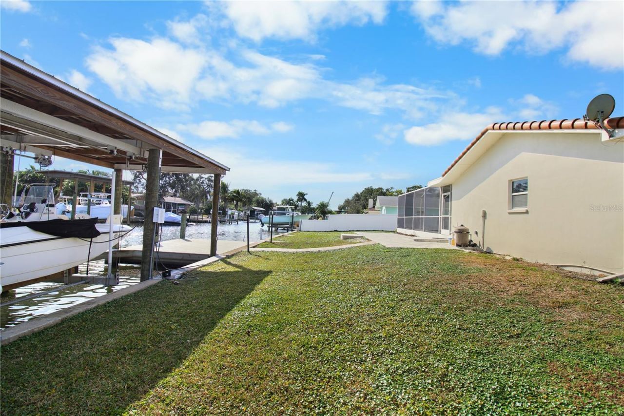 1575 Brookside Boulevard, Largo, FL 33770 Photo